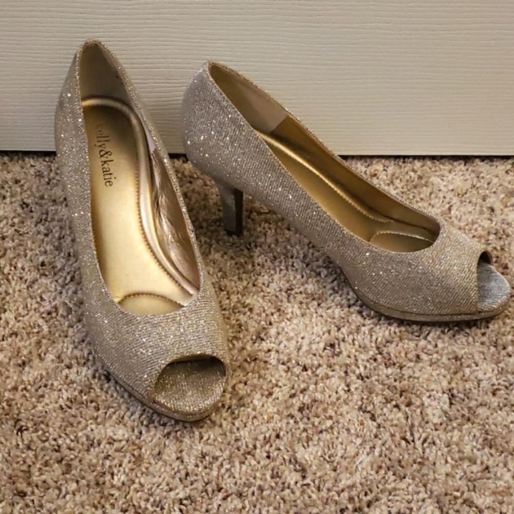 Kelly&Katie size 8.5 heels